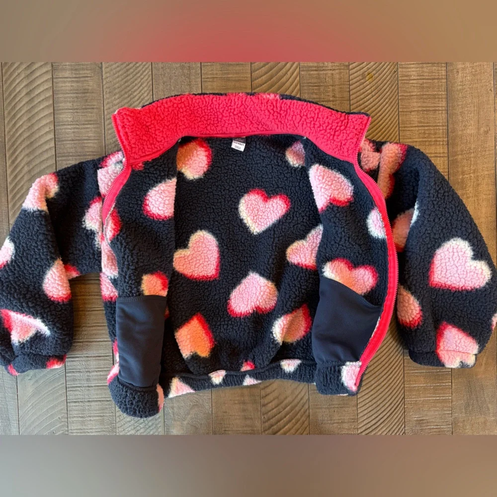 Old Navy Heart Printed Mock-Neck Sherpa Full-Zip Jacket Youth Size Medium (8)